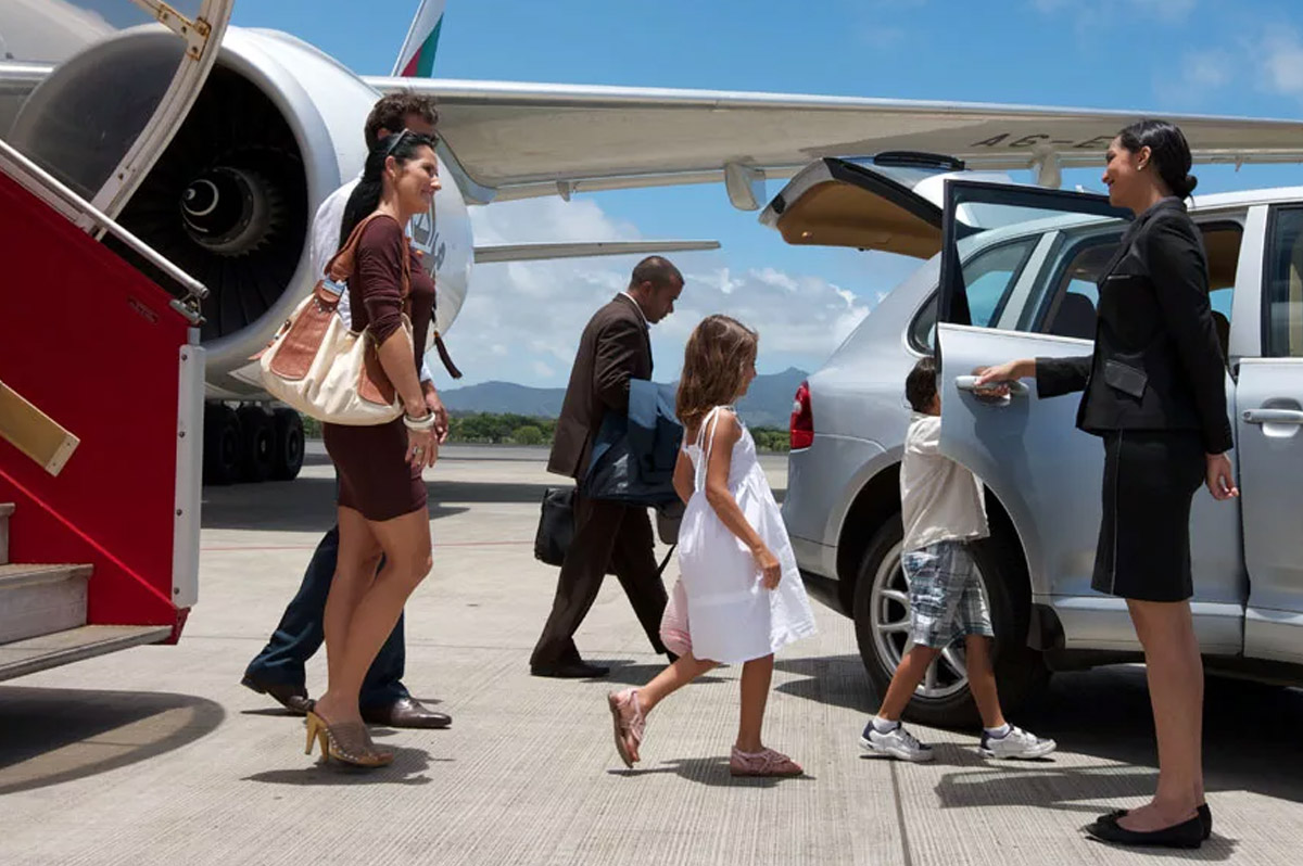 Why a Professional Car Service Beats Rideshare for Your Next Night Out or Airport Trip Why a Professional Car Service Beats Rideshare for Your Next Night Out or Airport Trip