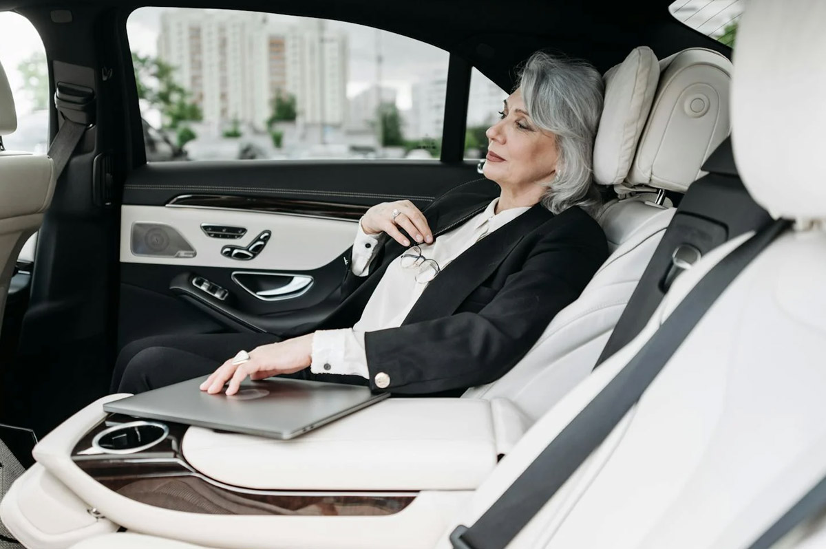 Tweed New Haven Airport Car Service: Travel in Comfort with NJ Airport Car Service