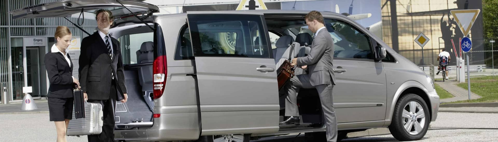 Weehawken Airport Limo Service To Lga