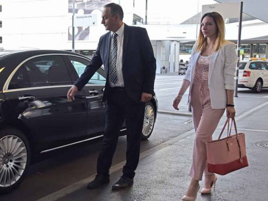 Tweed-New Haven Airport Car & Limo Service (HVN)